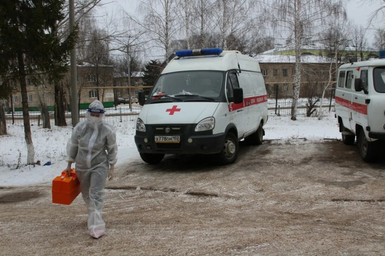 Режим повышенной готовности в больнице. 10 больница работает