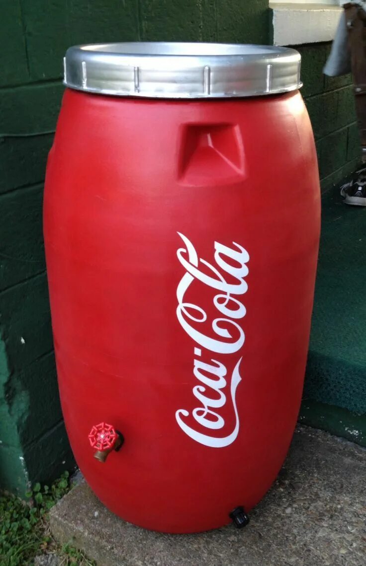 Кока кола литр купить. Кока кола 10 литра. Кока кола 200 литров бочка. 200 Литровая бочка с Кока-колой. Кега 20 л Кока кола.