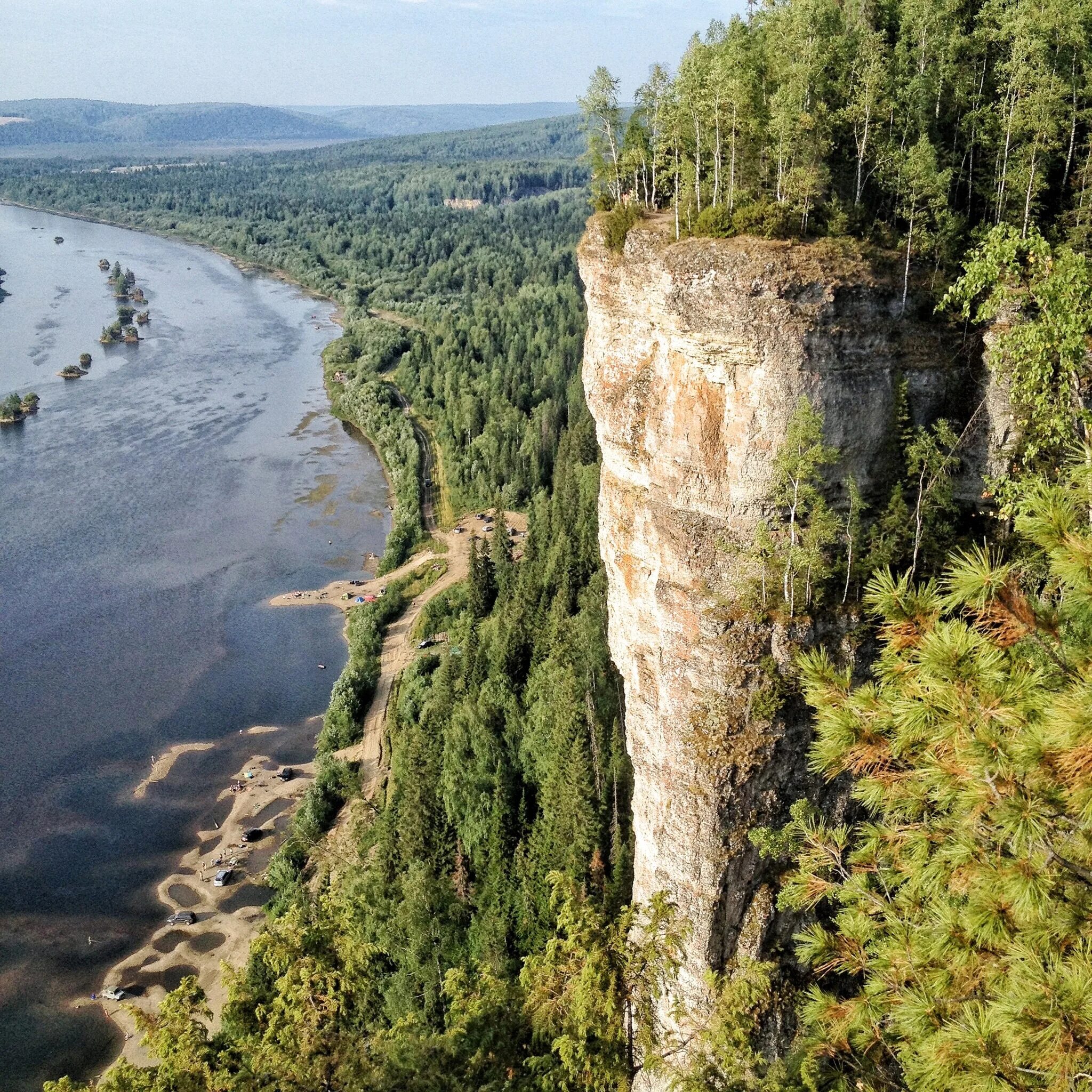 Красновишерск камень Ветлан. Гора Ветлан в Красновишерске. Красновишерск Полюд Ветлан. Вишера камень Ветлан. Пермский край представители