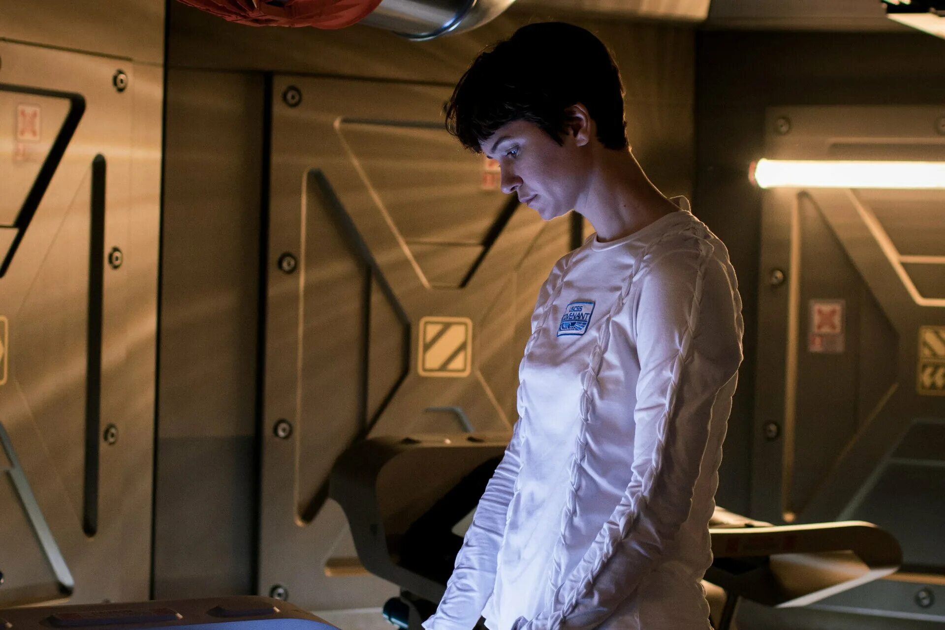 Чужой завет фильм 2017 чужой. Спасти чужого. Нуми рапас чужой завет. Чужой завет фильм 2017 кадры. Джеймс франко чужой завет.