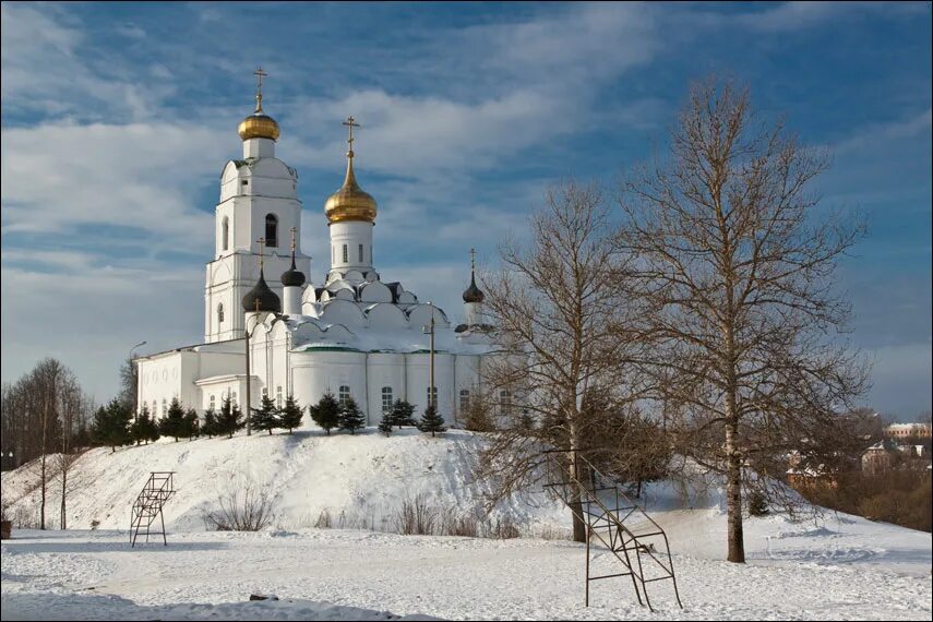 Вязьма смоленская область. Троицкий собор вязьма. Одигитрия вязьма зимой. Вязьма зимой. Новогодняя вязьма.