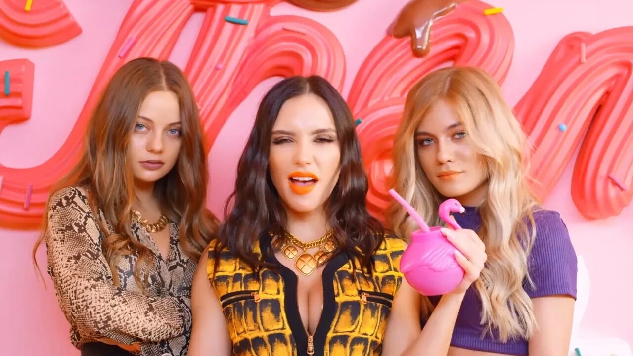 Серебро сонг. Группа serebro chicco loco. Серебро chicco loco. Группа серебро chicco loco. Серебро chicco loco.
