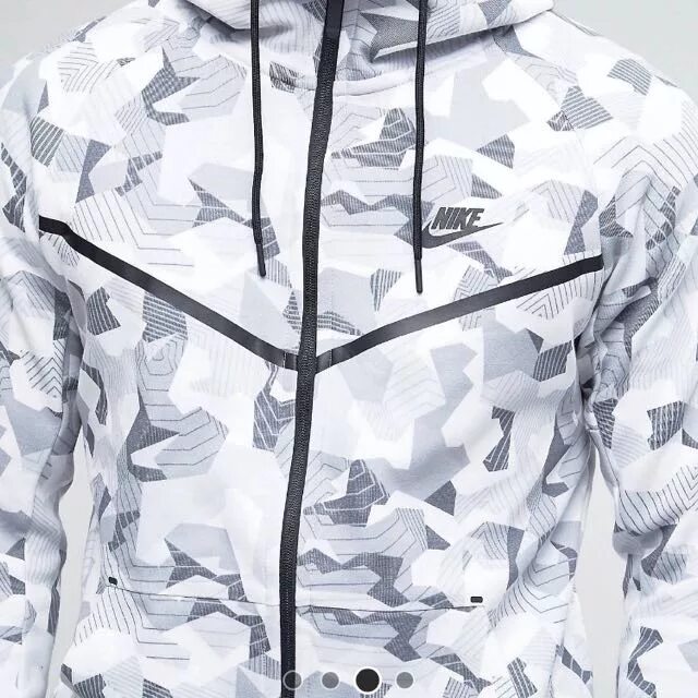 Nike Windrunner Camouflage. Nike Camo Tech Fleece Windrunner. Nike Tech Fleece камуфляж. Nike Tech Fleece Camo White. Найк замок