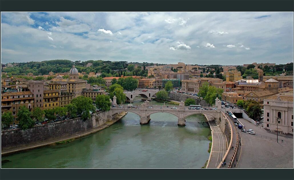 Река Тибр в Италии. Река Тибр в древнем Риме. Устье реки Тибр. Берег реки Тибра Рим.