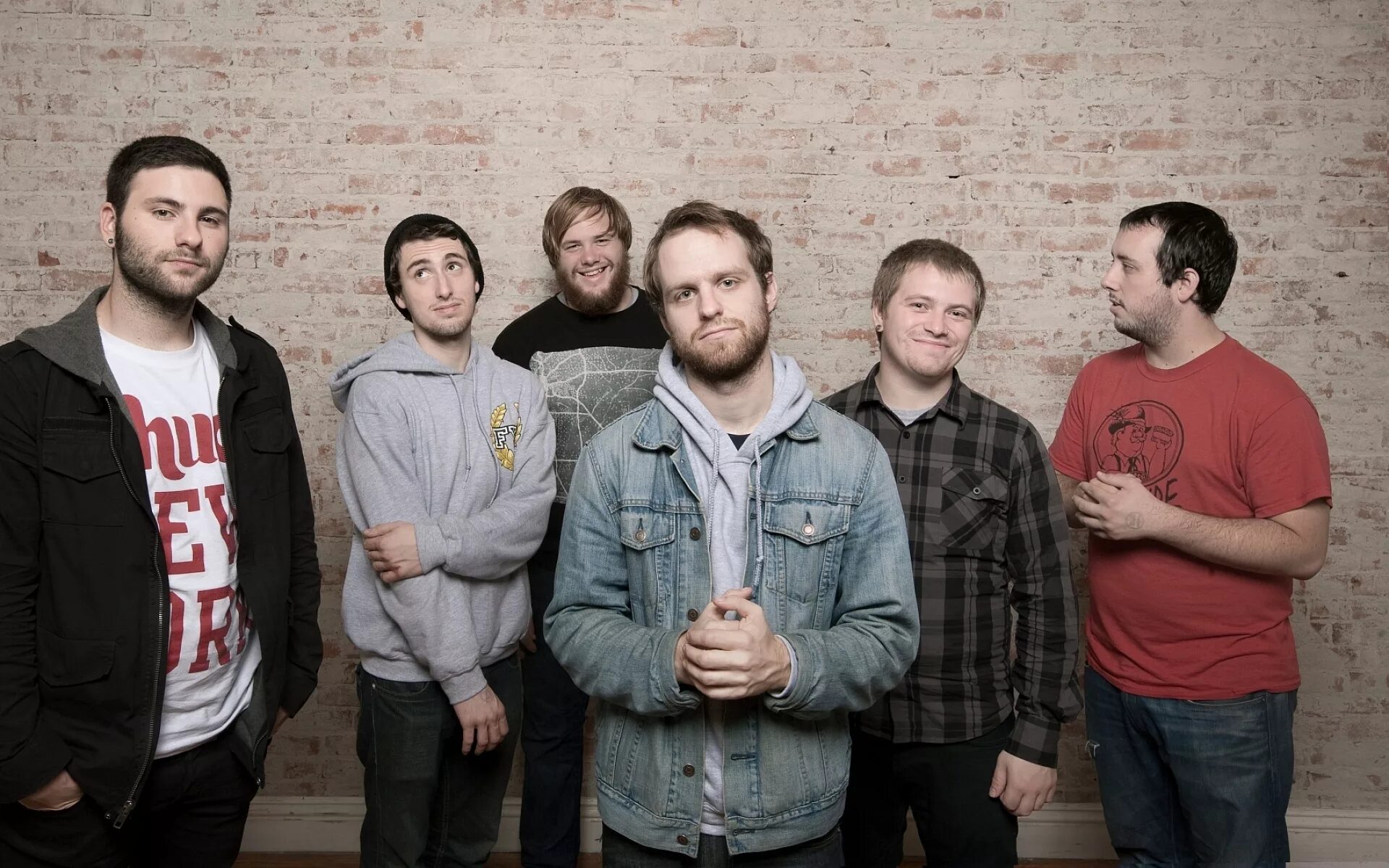 Года груп. The wonder years группа. группа високосный год. стены в группе. год группе.