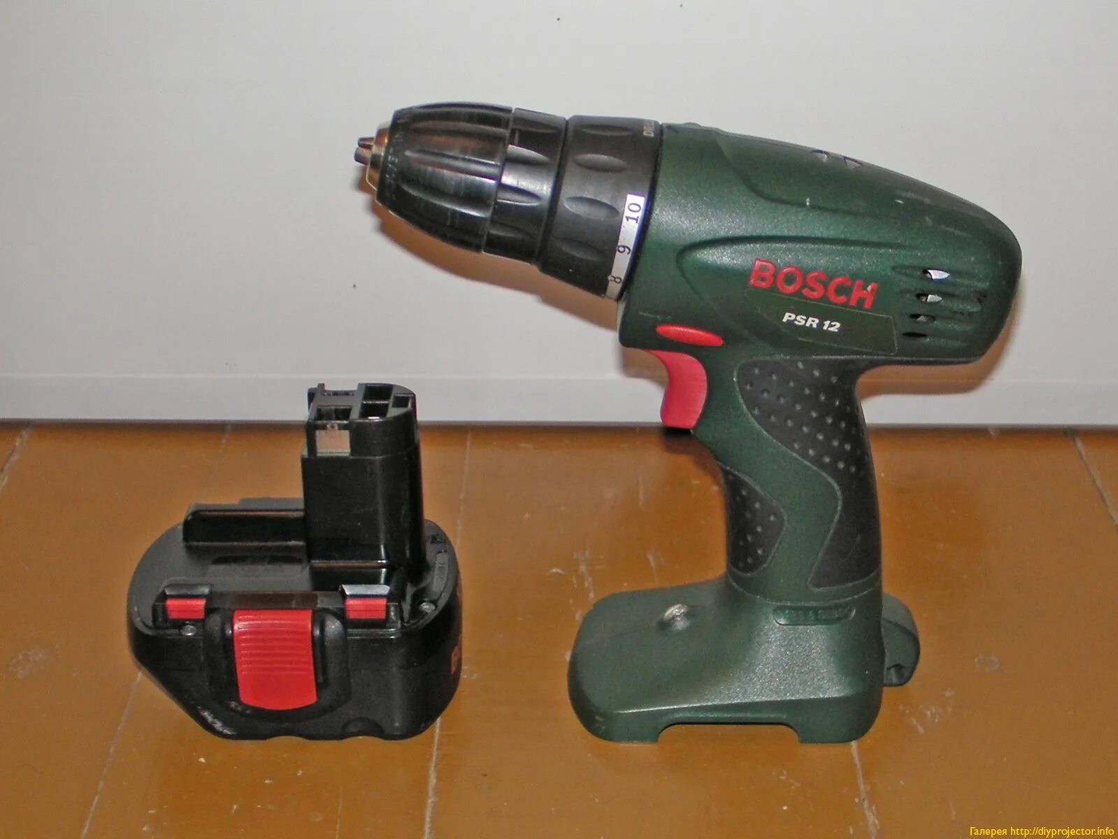 Аккумулятор для шуруповерта бош 12в. Bosch 12v для шуруповерта PSR 12-2. D70745 Bosch шуруповерт. Винтоверт бош 12 вольт. Купить аккумулятор для шуруповерта бош 12