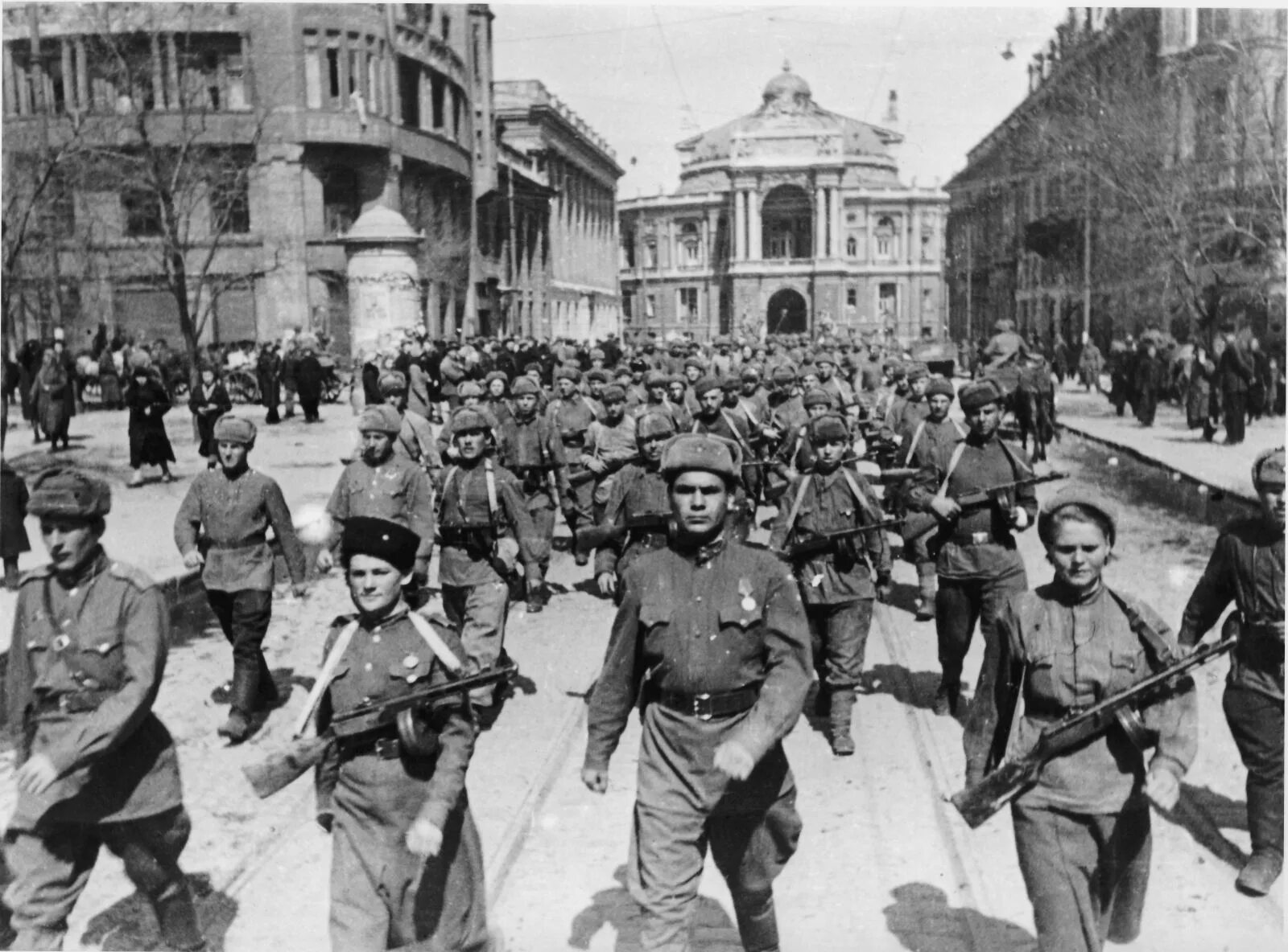 Освобождение Одессы в 1944 году. 10 Апреля 1944 Одесса. Одесская операция 1944 года. День освобождения Одессы от немецко-фашистских захватчиков.