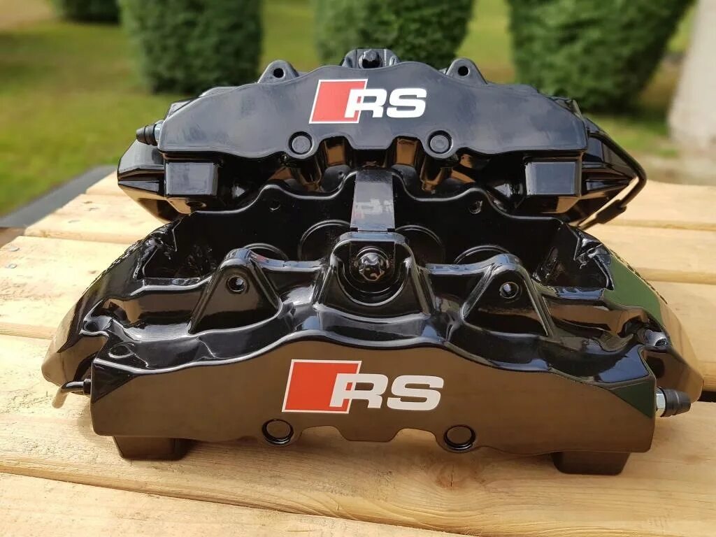 Суппорт audi. Суппорта audi rs6. brembo calipers audi rs3. audi rs4 суппорта. суппорта audi rs6 c7.