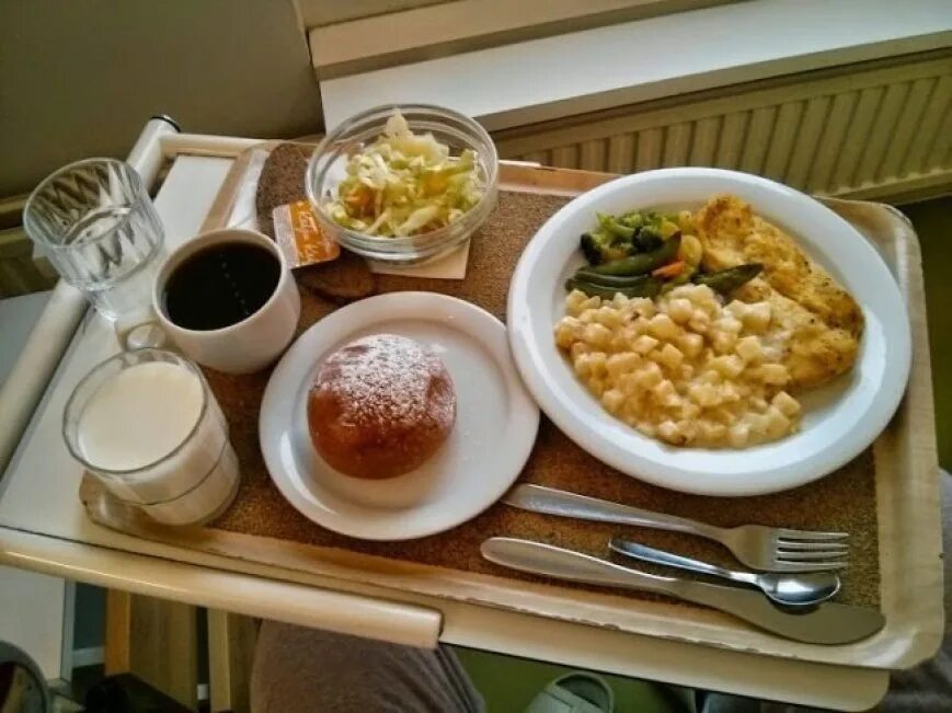 Ужин в больнице. Обед в столовой. Больничная еда. Завтрак в больнице.