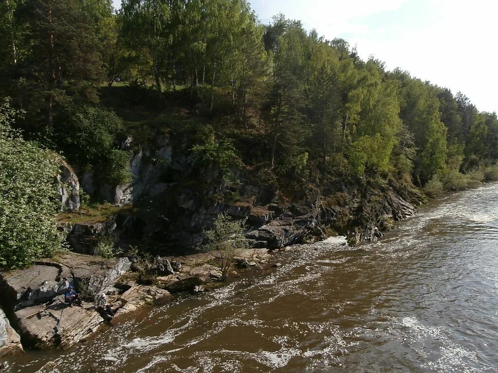 Белорецк вода. Река белая Белорецк. Белорецк плотина. Магазин белая река г. Белорецк. Начало реки белой.