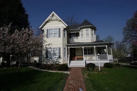 He has house house is old