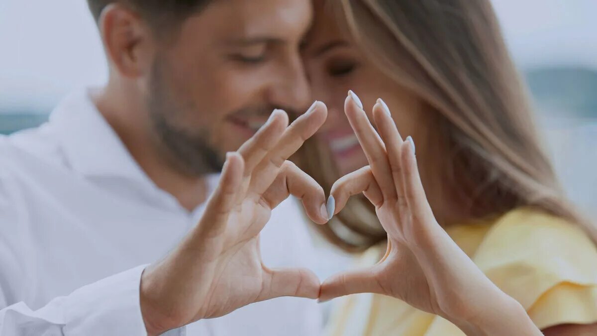 Денежный брак. Любовь брак. здоровые отношения. счастливый брак.