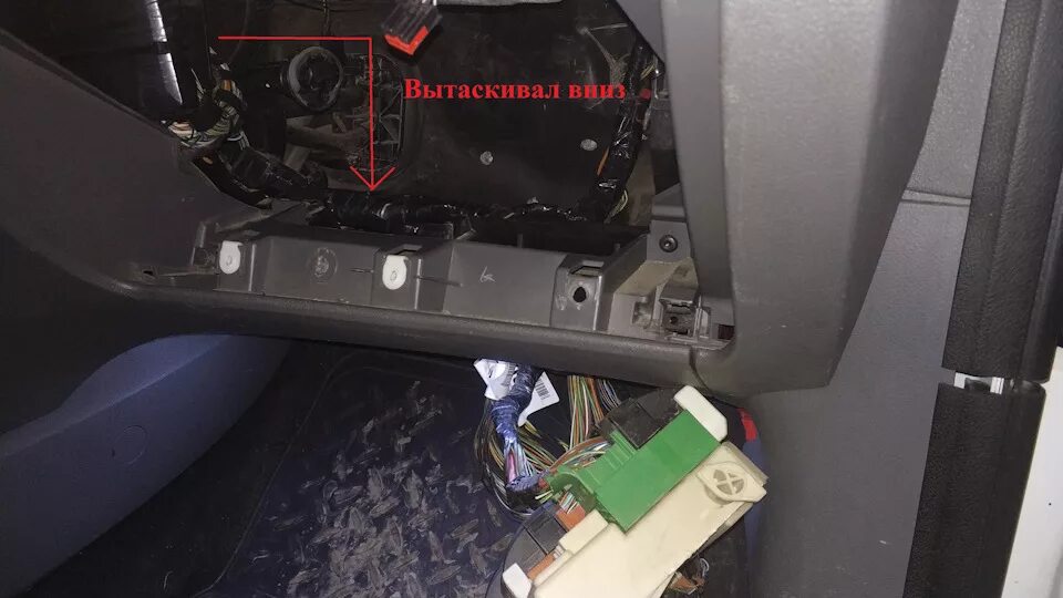 Замена мотора печки форд фокус 2. Форд фокус 2 1. Печка форд фокус 2 дорестайлинг. Фокус замена мотора печки. Мотор печки форд фокус 2.