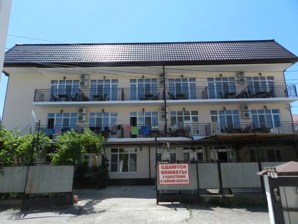 Лермонтово частный сектор. Лермонтово море. Лермонтово краснодарский край жилье. Лермонтово краснодарский край 2023. Гостевой дом звезда лермонтово.