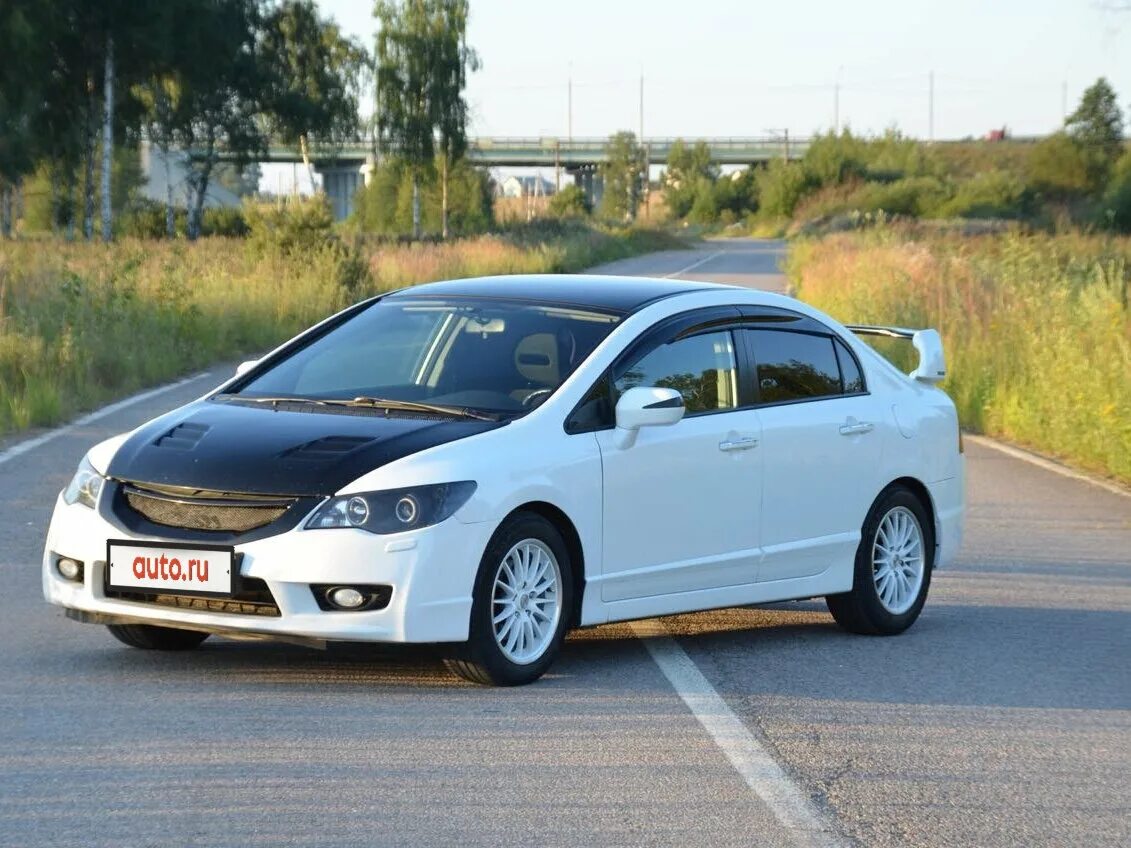 Honda civic рестайлинг. Honda Civic 8. Honda Civic 8 2011. Хонда Цивик 2011 седан. Honda Civic VIII Рестайлинг 2011.