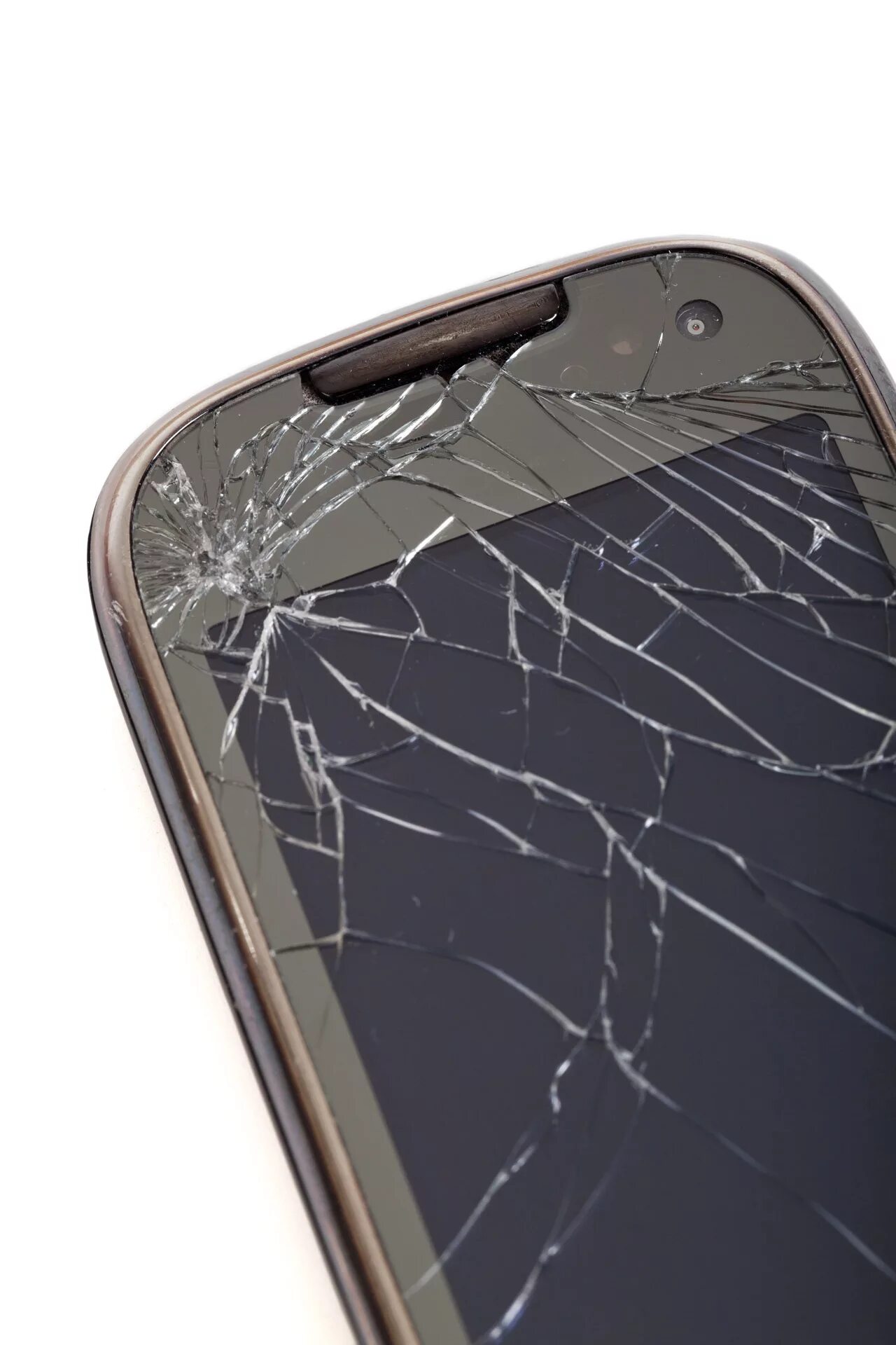 Разбитый смартфон. Треснуло стекло на телефоне. Сломанный смартфон. Битый дисплей смартфона. Купить телефон не разбиваемый