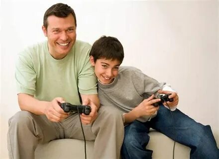 Папа играет в разные игры