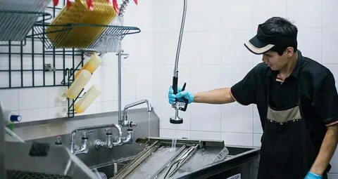 Работа мойщицей посуды кафе