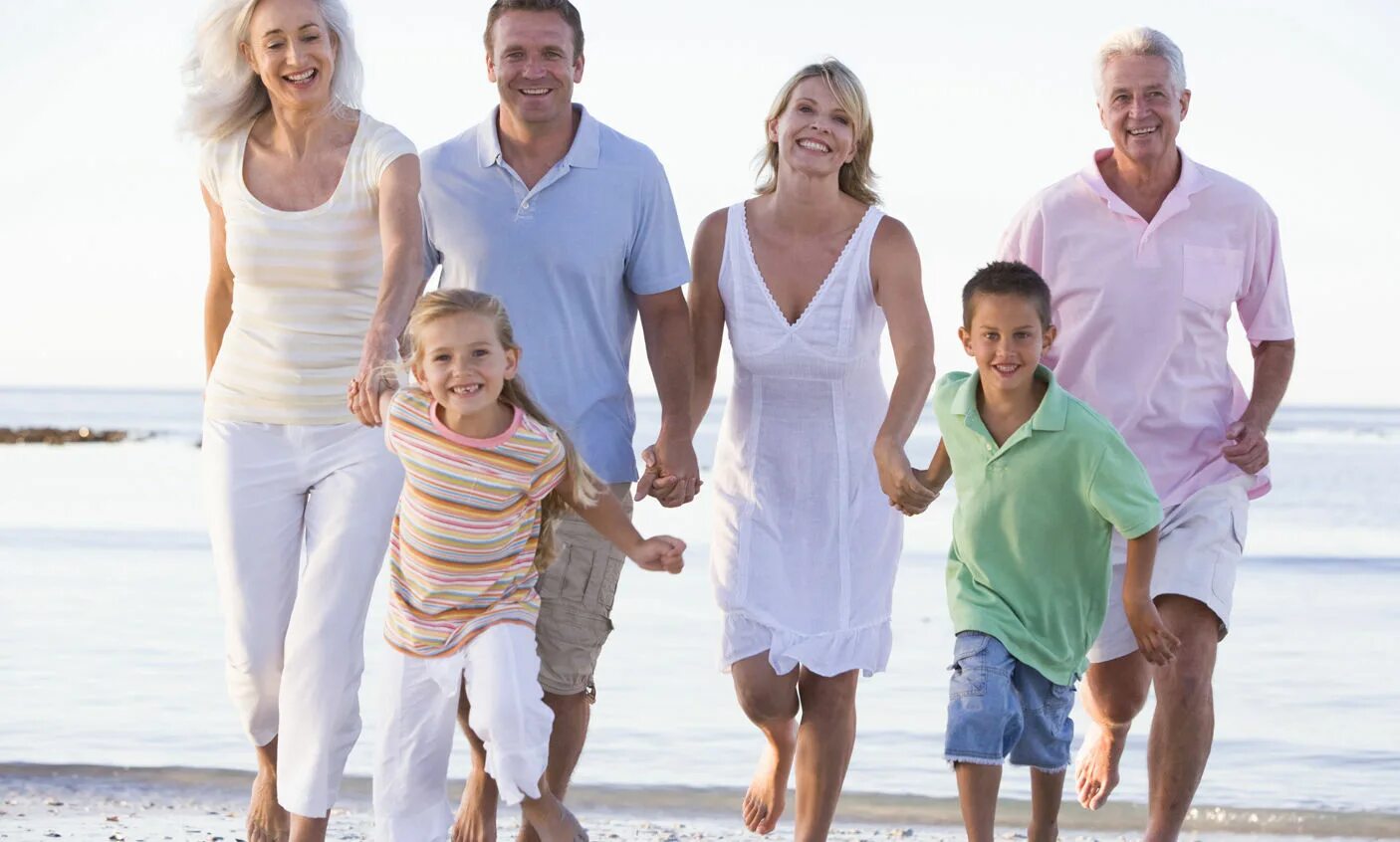 Сколько поколений живет в семье. Здоровая семья. Счастливая семья. Счастливая здоровая семья. Благополучная семья.