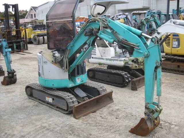 Hidvorker японский экскаватор. Болдерс миниэкскаватор. Мини экскаватор yanmar yb-101. Komatsu v015y630. Komatsu pc38uu-3.