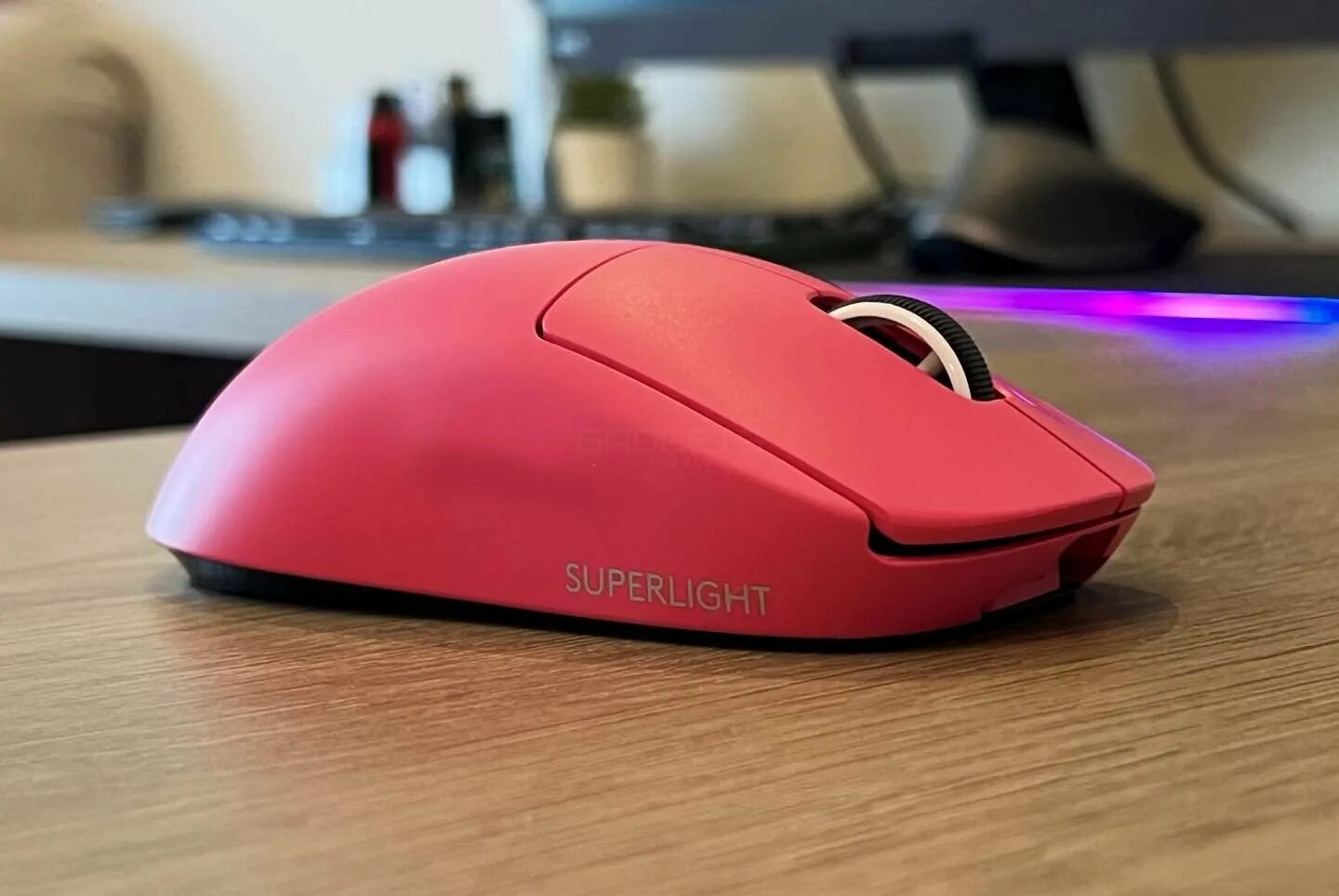 Игровая мышь logitech superlight. Мышка игровая Logitech Superlight. Logitech g Pro x Superlight розовая. Logitech Pro x Superlight. Мышь Logitech g Pro x Superlight Red.