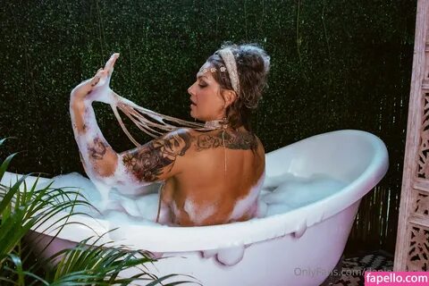 Danielle Colby / daniellecolby / daniellecolbyamericanpicker / https: Nude ...