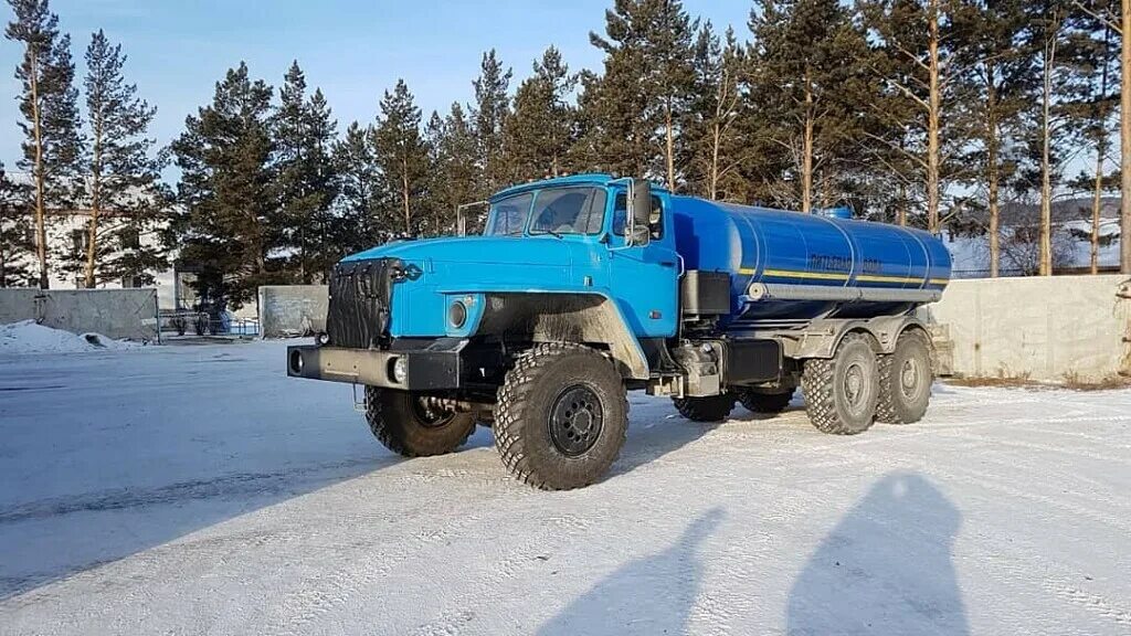 Купить урал в алтайском. Урал 4320 водовозка военный. Урал Некст водовозка. Водовозка Урал новый. Урал водовозка10тоннвоенная.