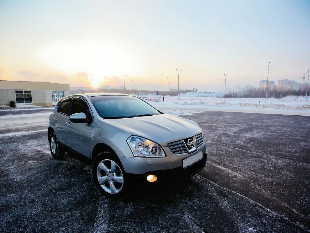 Купить ниссан в орле. Ниссан Кашкай 2008. Nissan Qashqai 2008 серебро. Nissan Qashqai 2008 Silver. Ниссан Кашкай 2007 года серебристый.