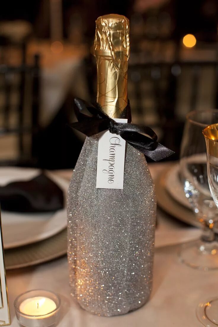 Оформления шампанское фото Perrier Jouet Grand Brut champagne with pearls and crystals perfect for your wed