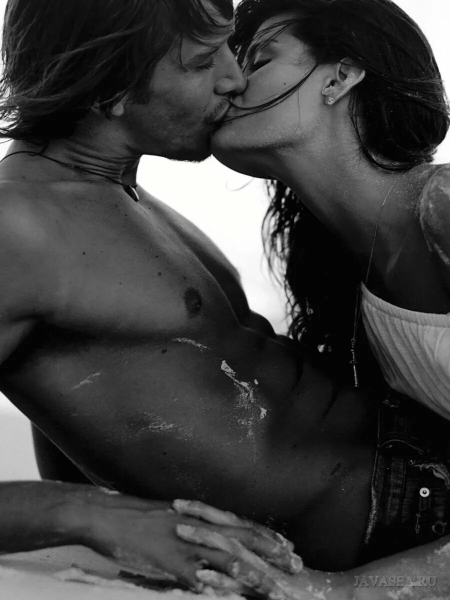 страстные комплименты. нежный поцелуй. эротические стихи для любимого мужчины. эротические стихи любимой. страстные комплименты.