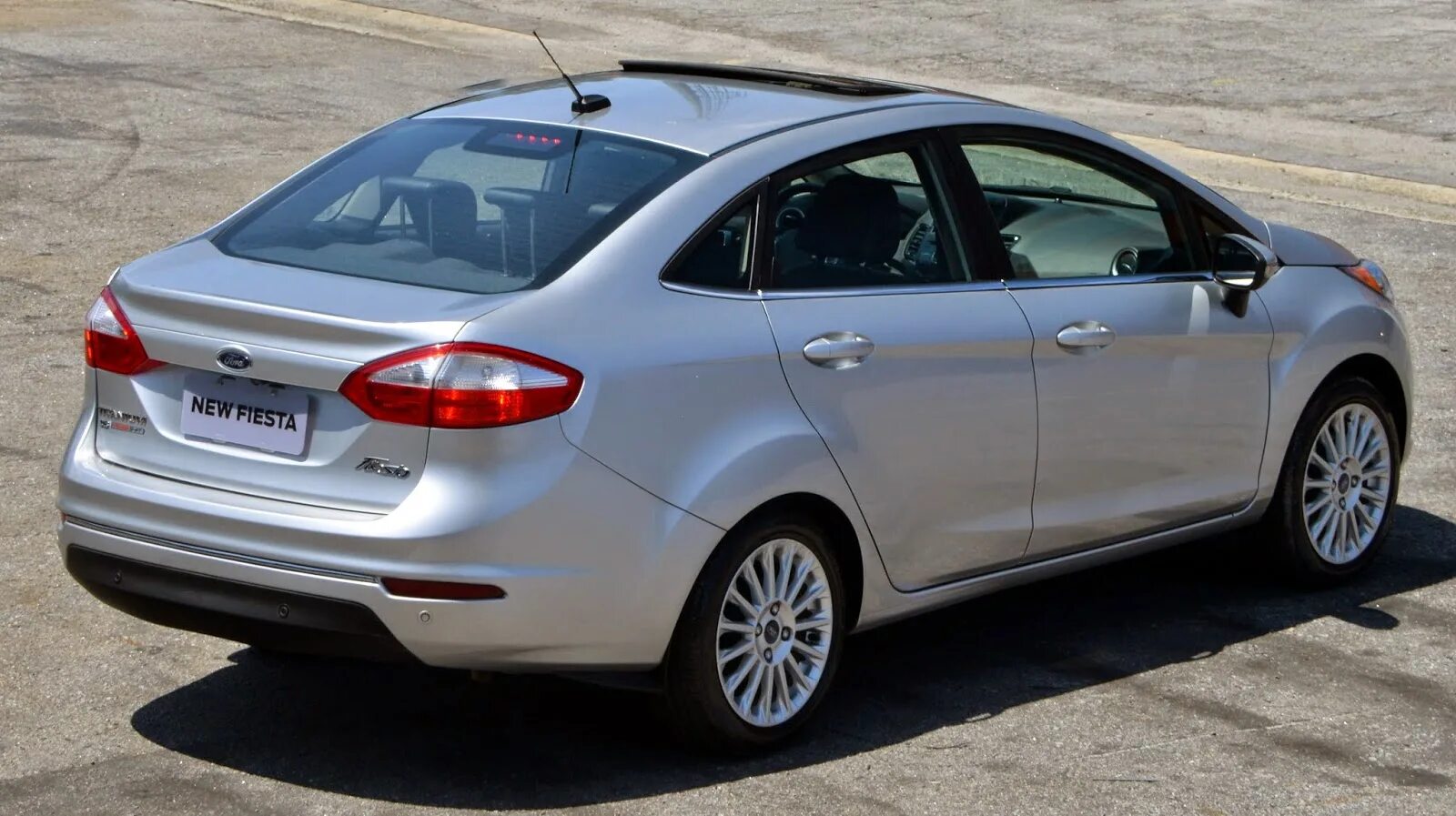 Форд фиеста 2015 года седан. Форд фиеста седан 2016. Форд фиеста седан 2016. Ford fiesta mk6 2016. Форд фиеста седан 2016.