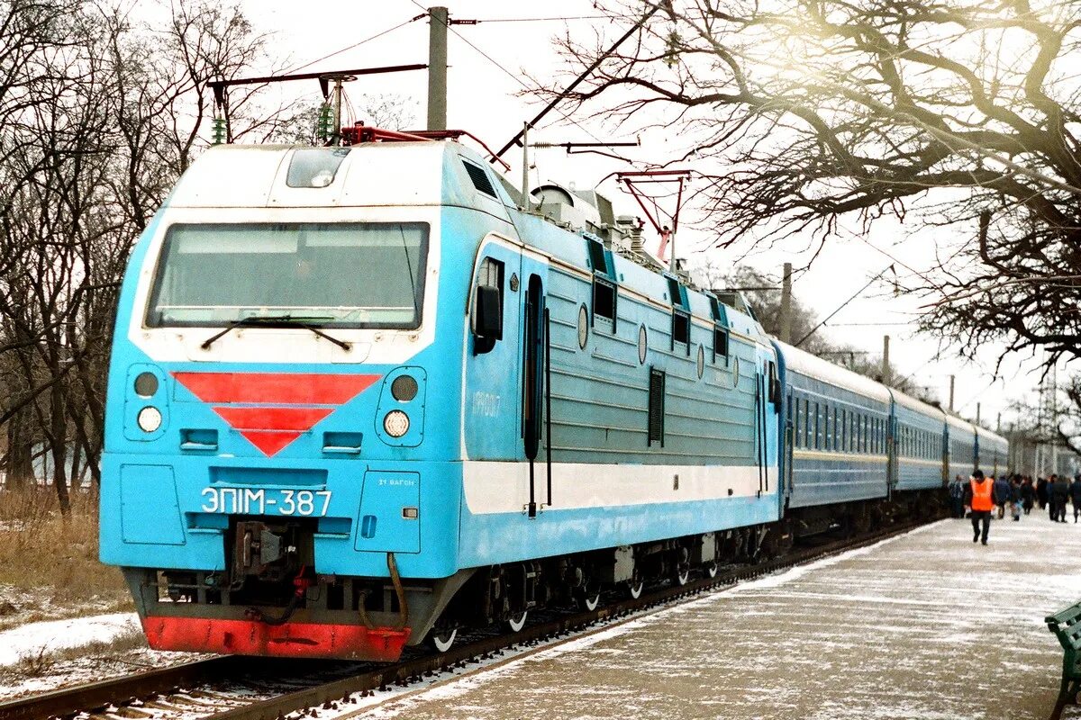 железнодорожный локомотив ржд. электровоз эп1м. электровозы оао ржд. электровоз 3эс5к-1147. эп1м-645 куидница.