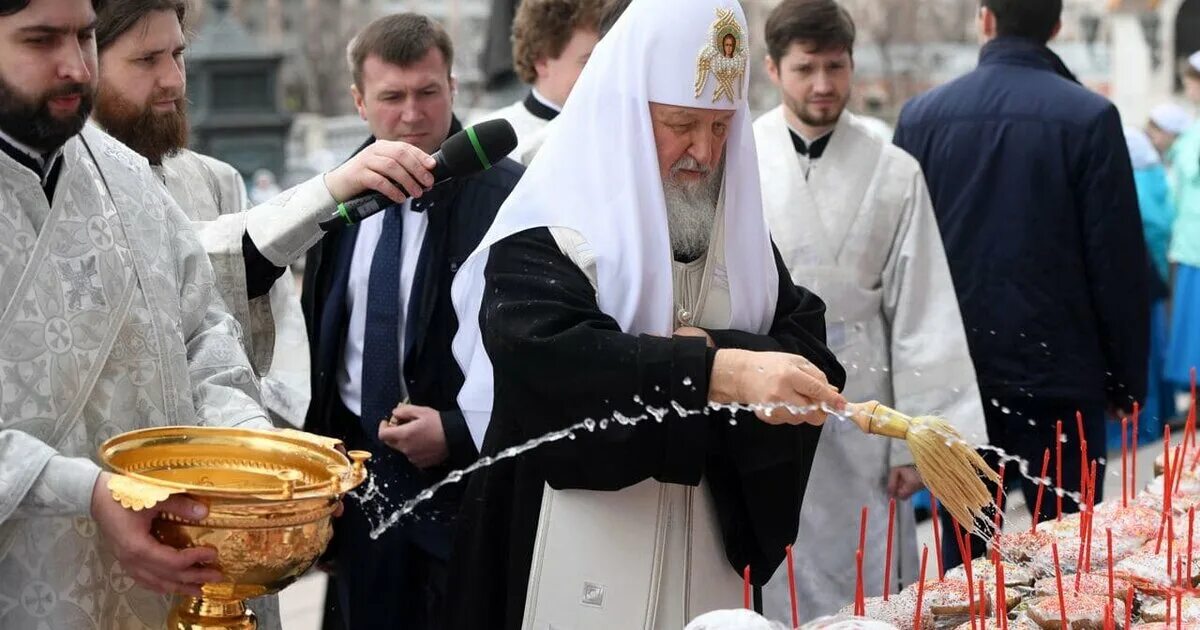 Можно ли с месячными освящать куличи