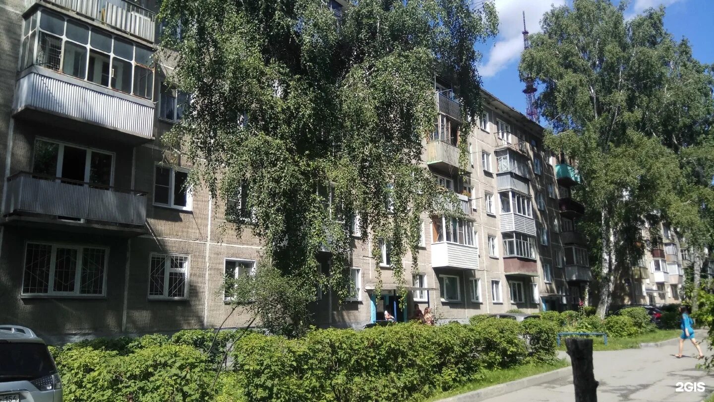Новосибирск ул вертковская 42. Вертковская 10/2 новосибирск. Детская городская клиническая больница 1 новосибирск. Вертковская 5/3. Ул вертковская 3 новосибирск.