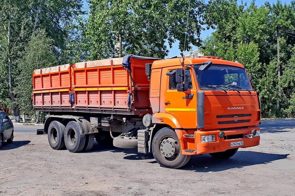 Авито работа камаз. Камаз 65115 сельхозник. камаз 65115 колхозник. камаз 55102. камаз 65115 самосвал сельхозник.