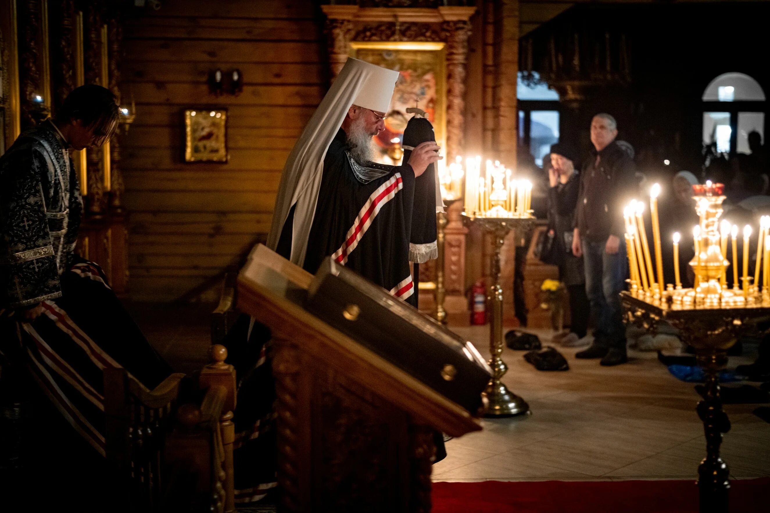 Повечерие с каноном андрея критского понедельник текст. Великий пост канон Андрея Критского. Канон Андрея Критского в храме. Канон Великого Андрея Критского в храме. Канон Андрея Критского понедельник.