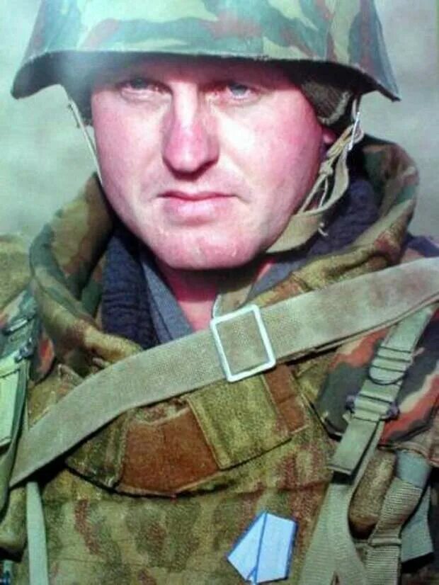 Лица солдат Чеченской войны.