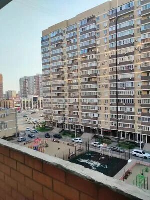 Петра метальникова 26. Петра метальникова 26 краснодар. Улица петра метальникова 28 краснодар. Метальникова 26 краснодар. Петра метальникова 26.
