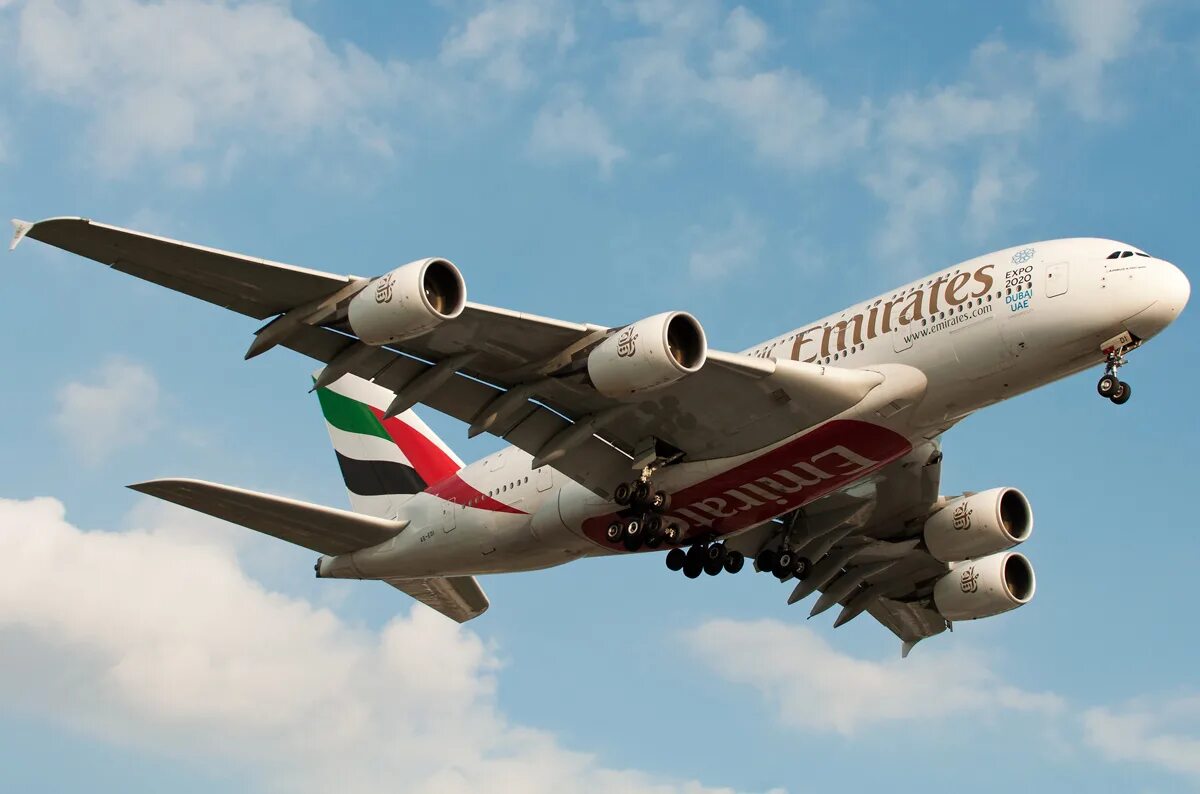 Airbus a380. Эйрбас а380 800. Airbus a380-800. Самолёт Airbus a380 800 Emirates. А380-800.