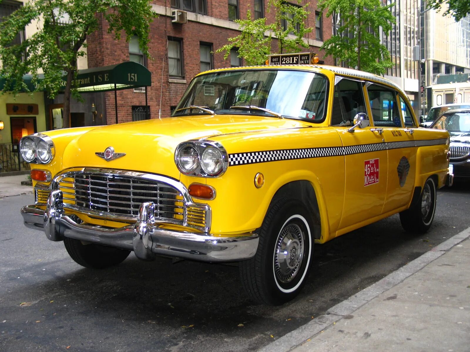 Чекер такси Нью-Йорка. Паккард Checker Cab. Yellow Cab 50s. Желтое такси. Старый таксопарк