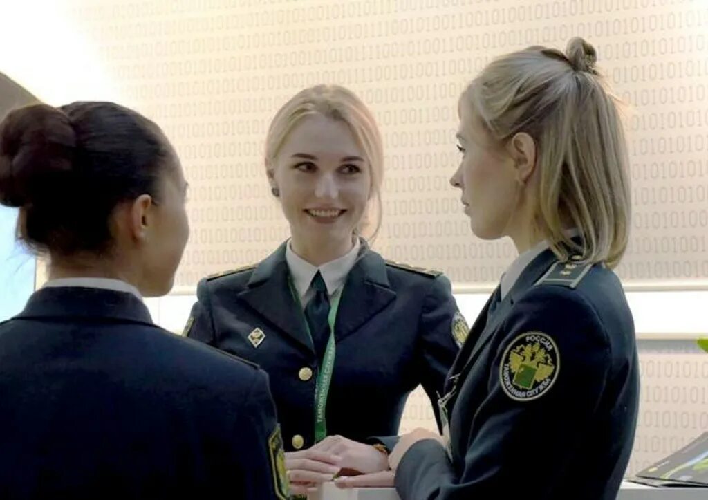 Федеральная таможенная служба (фтс). Таможенная служба россии. Федеральная таможенная служба. Фтс перечислила. Цэд взятка таможня.