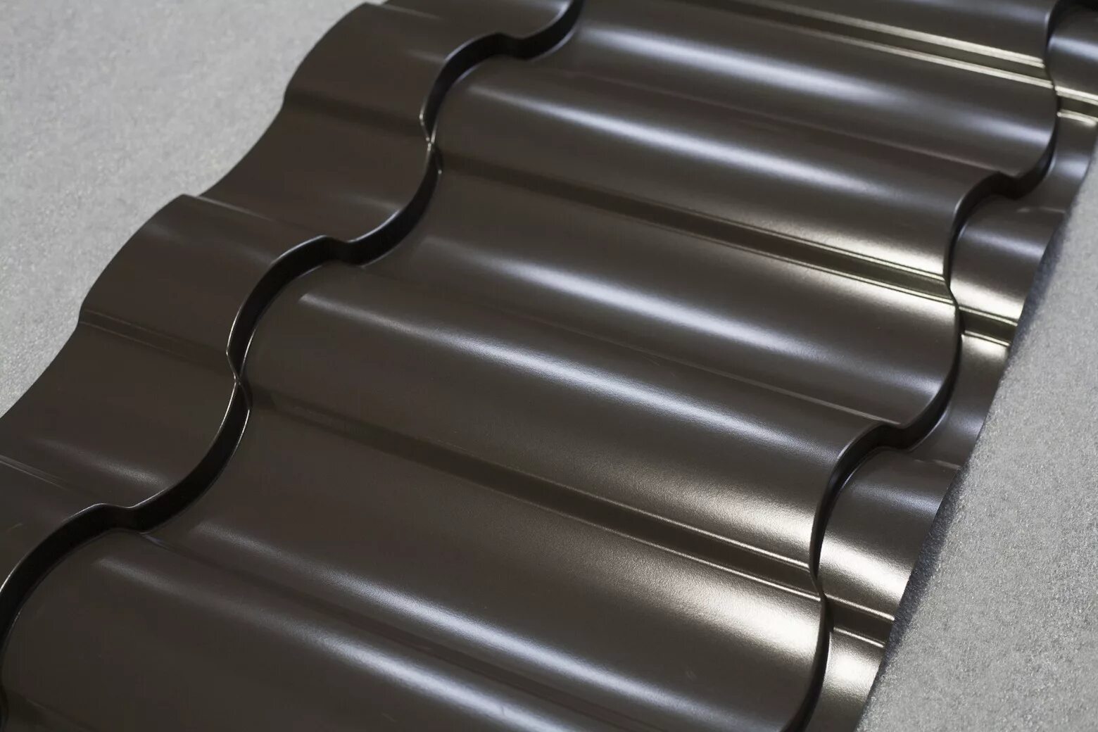 Металлочерепица классик 0,5 satin ral 7024 мокрый асфальт. Металлочерепица grand line classic satin. Металлочерепица гранд лайн 8004. Металлочерепица grand line kredo. Металлочерепица classic satin.