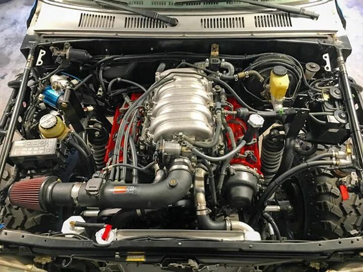 Двигатель 4. Двигатель 4. 7 тойота 2uz-fe. Двигатель 2uz-fe toyota land cruiser 100. 7 тойота.