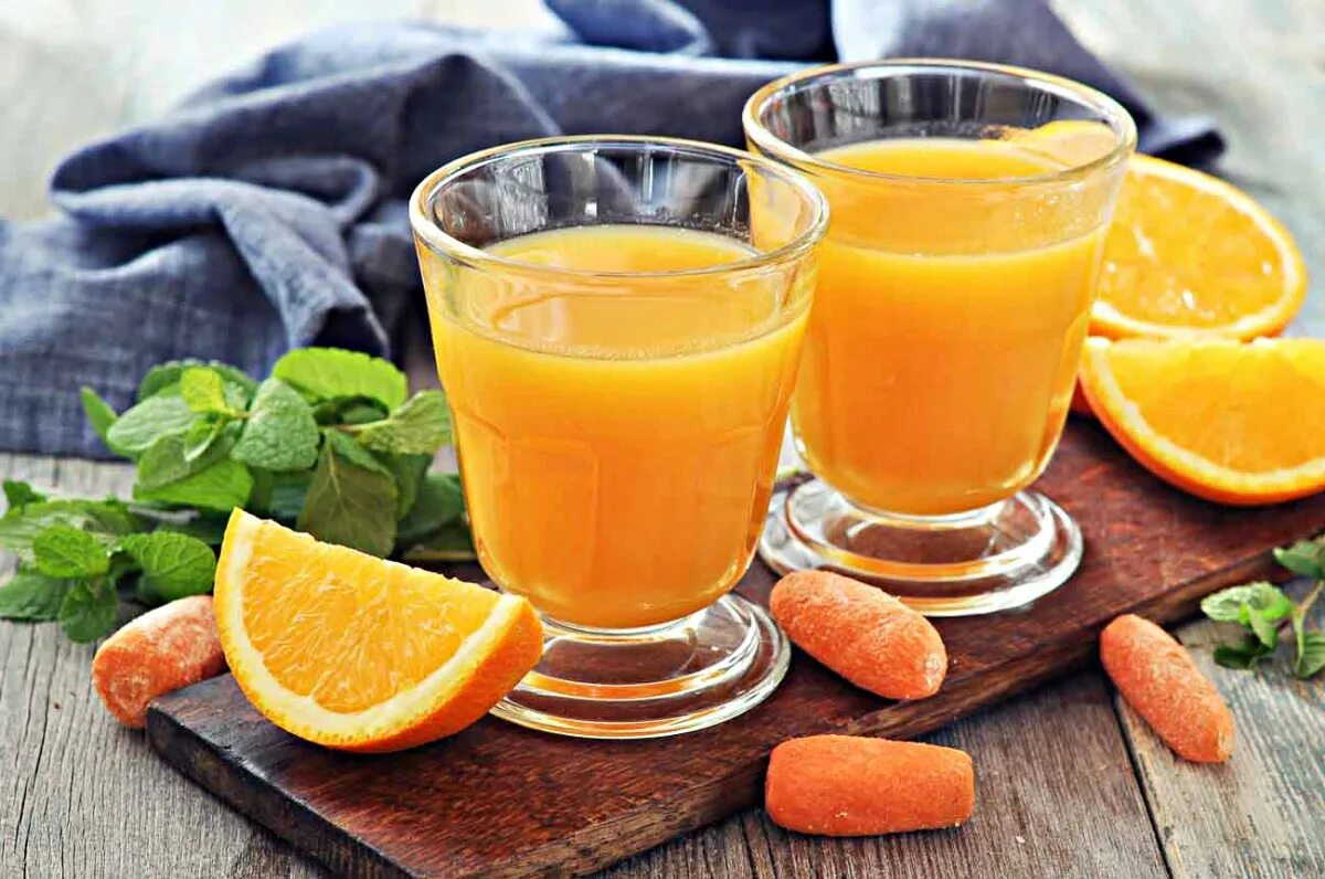 Апельсиновый сок. Натуральный сок. Апельсиновый напиток. Сок натуральный свежевыжатый.