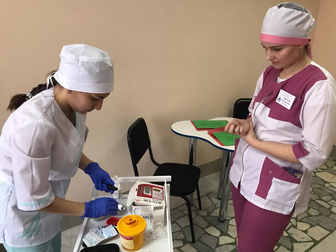 Тобольский медицинский колледж сайт. ТОБМК. Мастерских медицинский и социальный уход. Мед Тобольск. Тобольский медколледж здание.