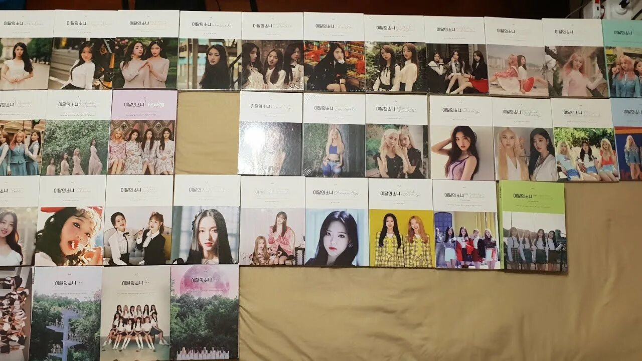 Albums list. Loona album. Loona albums collection. Loona albums Wishlist. Loona Photocard Wishlist.