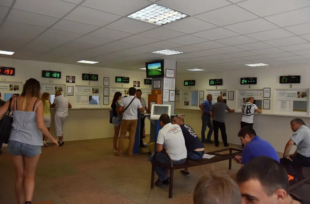 Сколько будет поставить на учет автомобиля. Сколько стоит поставить машинуина учёт. Сколько стоит поставить машину на учет. Сколько будет поставить на учет автомобиля. Госпошлина за постановку автомобиля на учет 2022 году.