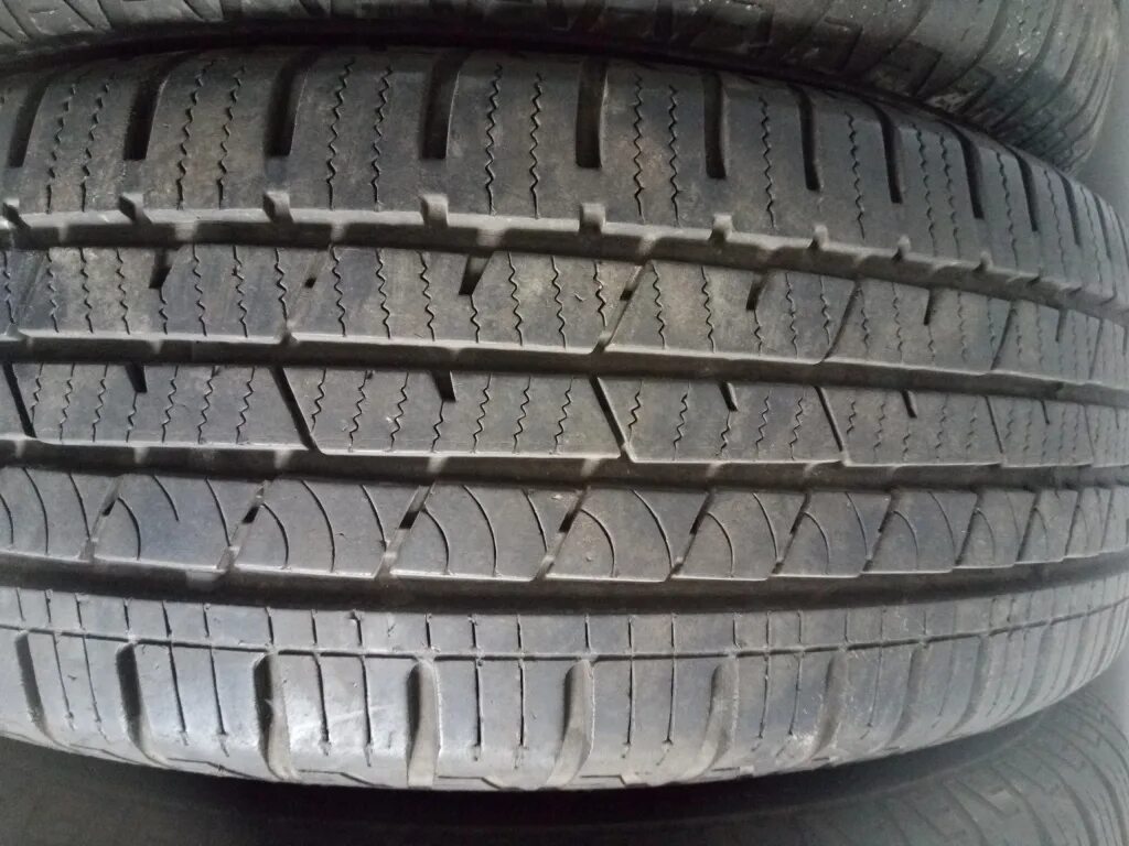 Continental CROSSCONTACT 215/65 r16. Continental CROSSCONTACT LX 215/65 r16. Cross contact LX 215/65 r16. Continental CONTICROSSCONTACT LX 215/65 r16.