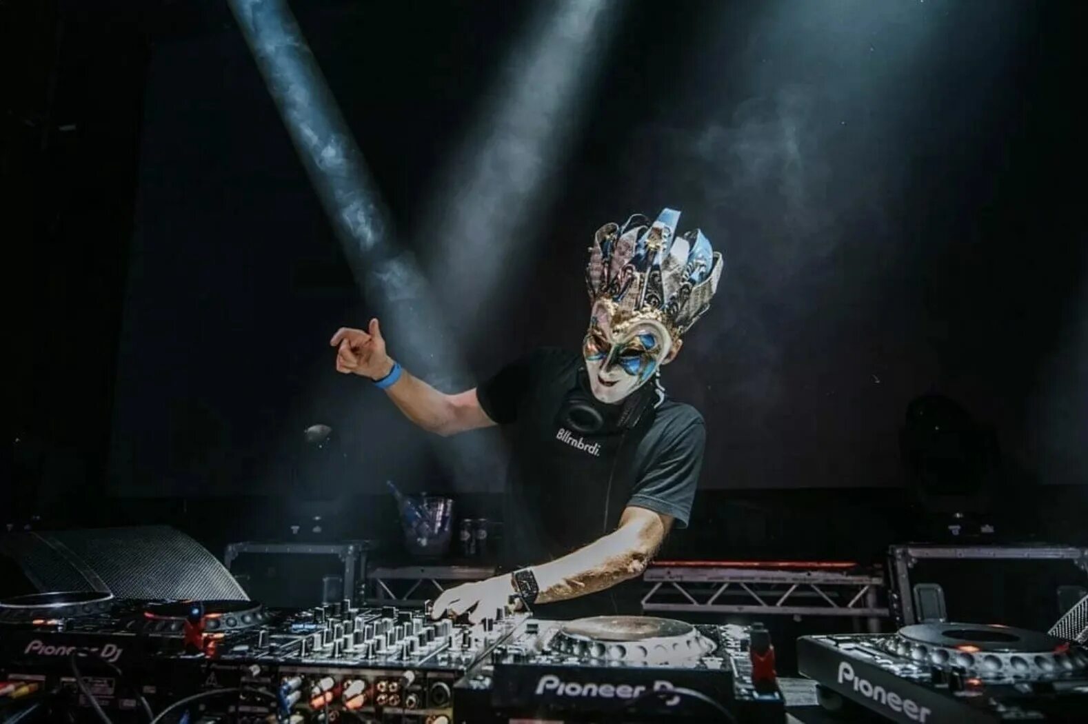 Boris brejcha 2022. Boris brejcha без маски. брейча. брейча. брейча.