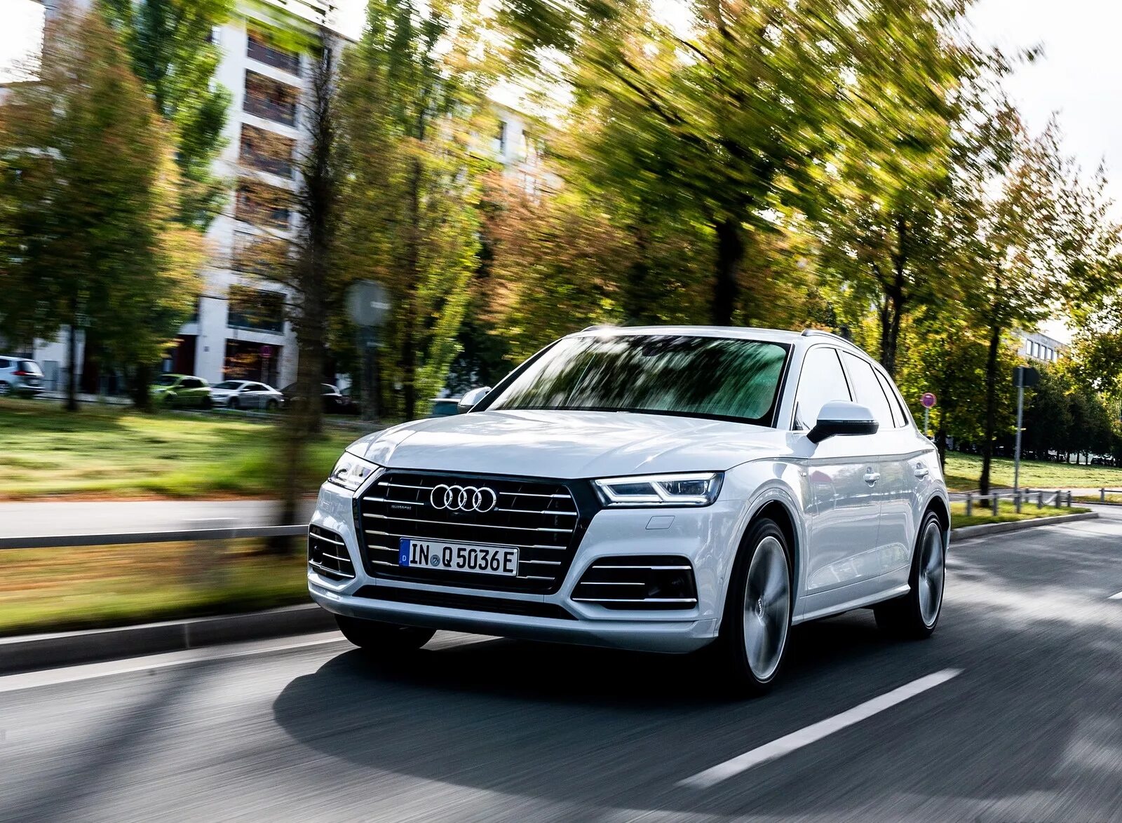 Audi q5 e. Audi q5. Audi q5 2017. Ауди q5 2020. Audi q5 белая 2022.